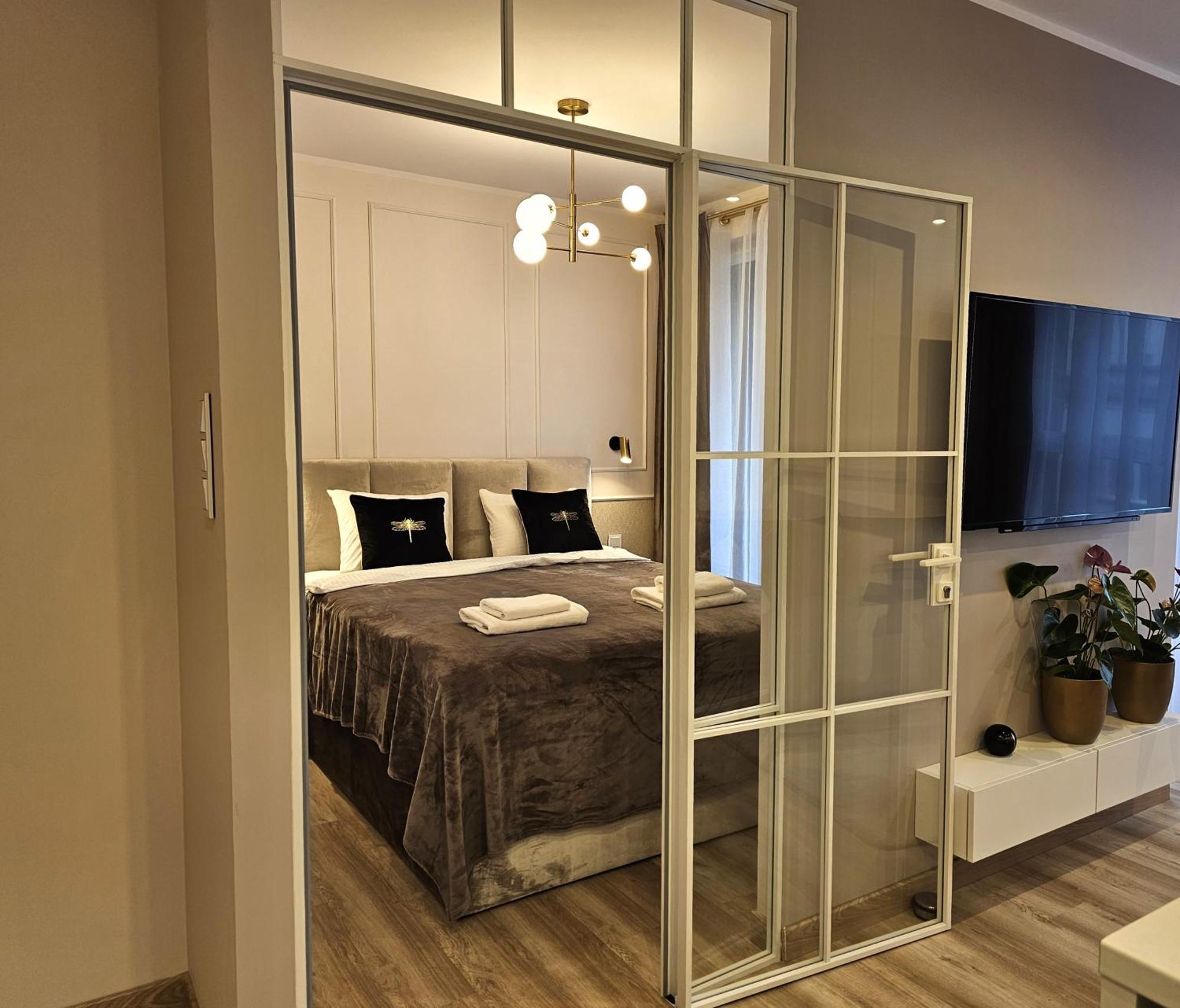 Urban Apartments Luxury Opolska 10 No 29, Free Garage, Self Check-In カトヴィツェ エクステリア 写真